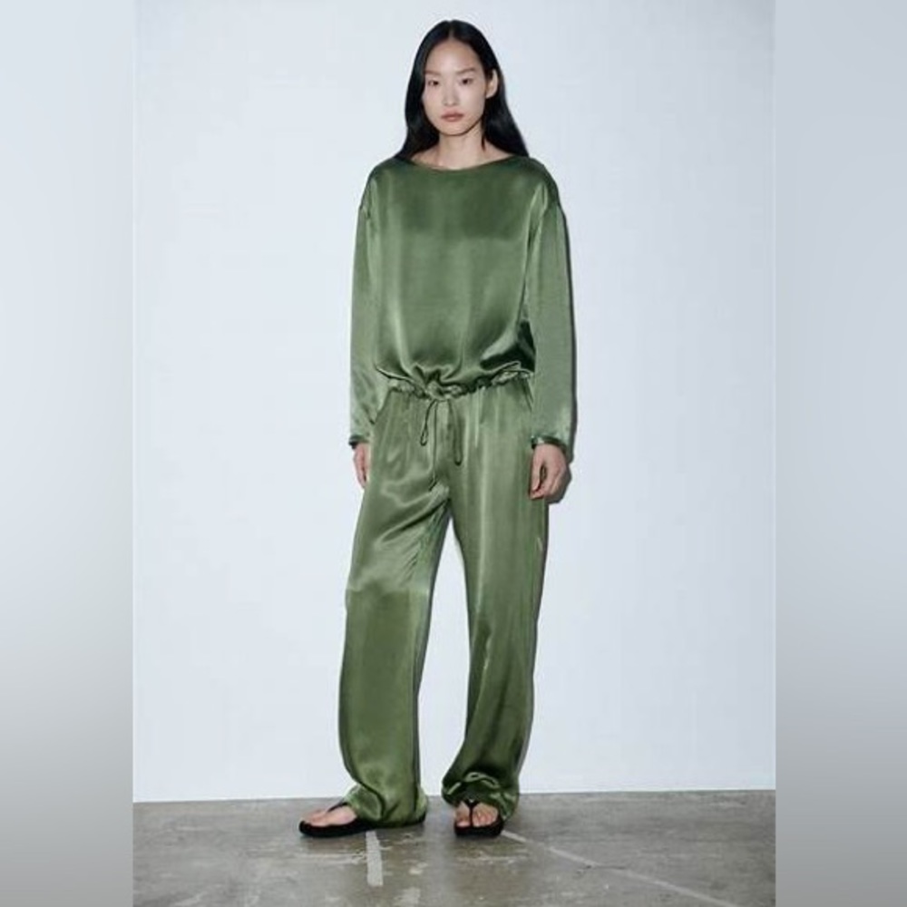ZARA Flowing Satin Finish Top - XL